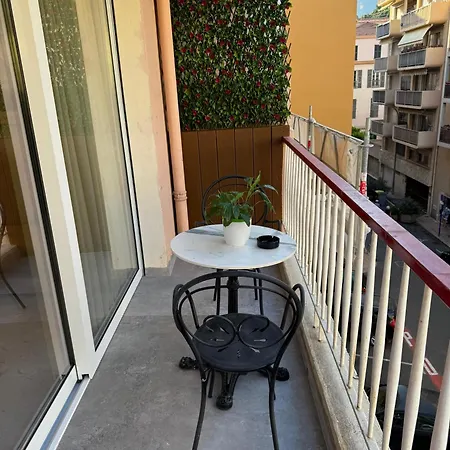 Du Casino Apartment *